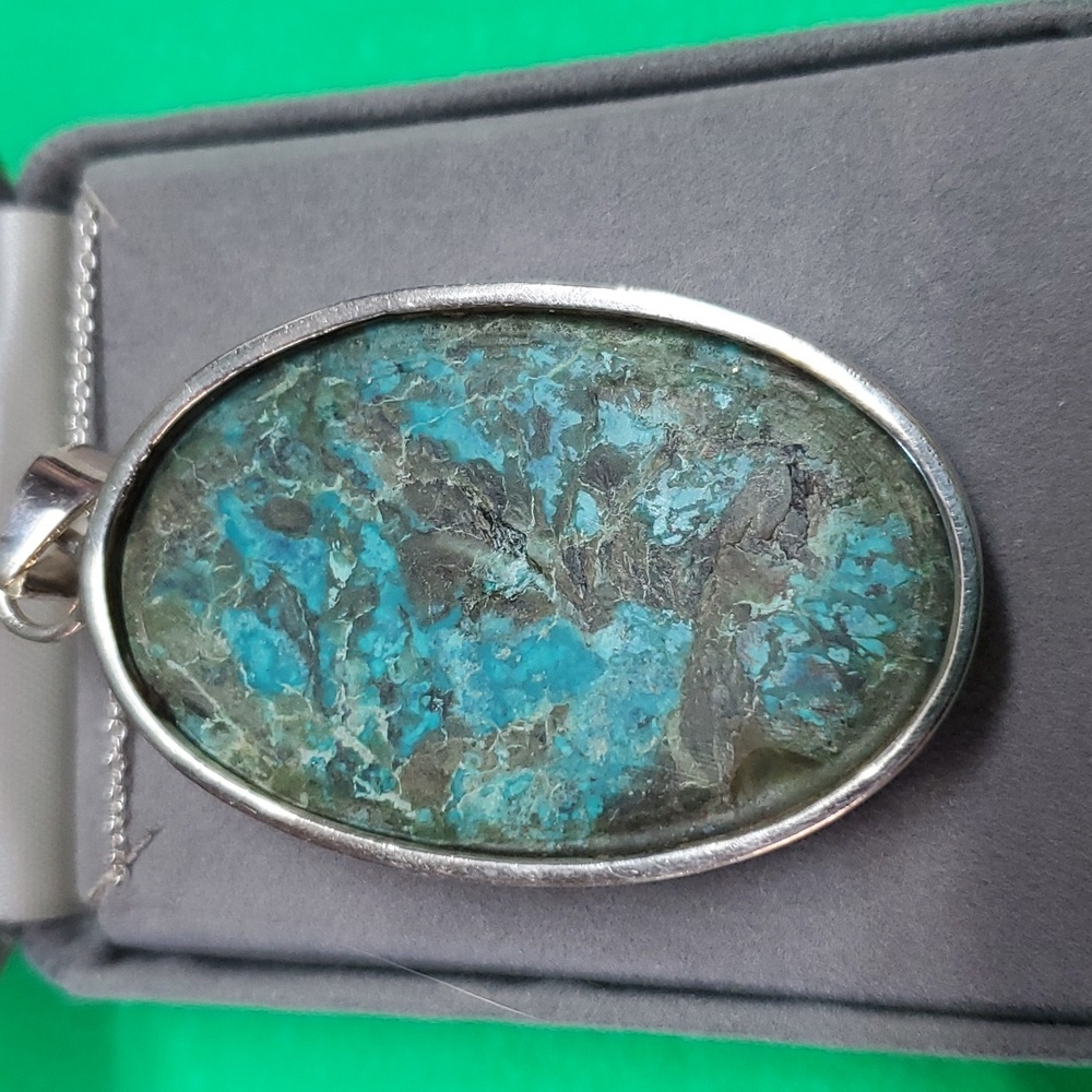Necklace - Picture 4 of 4
